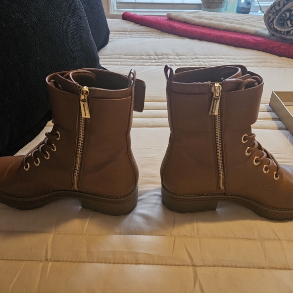 Michael Khors boots size 8 - Picture 8 of 13